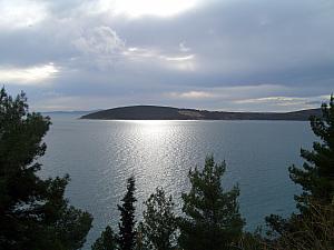 View of the Adriatic along the route, again with Ciovo in the background.