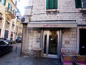 Tonik Juice Bar