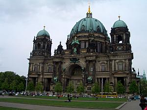 Berliner Dom. Built around 1900, it was designed to look much older. I found that interesting.