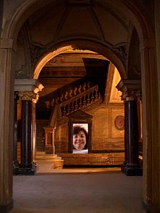 Looking into a Berliner Dom model - Mom Klocke