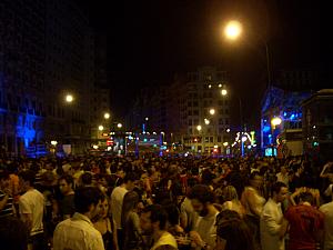 Supposedly 700,000 attended this free concert. If you look closely, you can see mobs of people all the way up the street. Crazy!