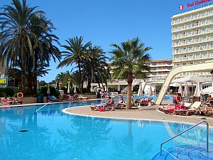 We stayed at Sol Guadalupe in Magaluf - this was our pool.