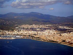 Farewell to Mallorca. We're looking at Palma, you can make out the cathedral along the sea.