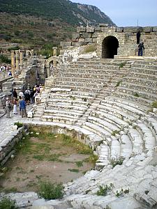 Visiting the ruins of Ephesus, from ancient Greek and Roman times (500BC - 600AD).