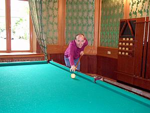 Jay playing pool on Stalin's table!