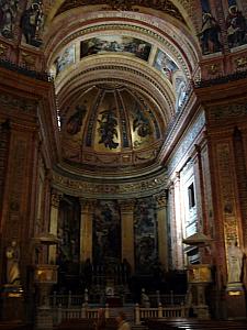 Inside the Basilica de San Francisco