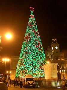 Plaza del Sol: Christmas Lights Tree Sculpture