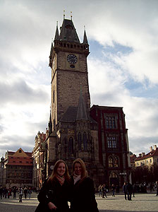 Kelly and Paula in front of the Astronomical Clock (dating from 1410)