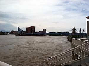 Ohio River flooding, April 2011