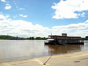 Ohio River flooding, April 2011