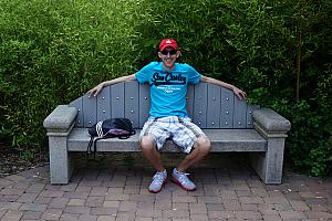 Cincinnati Zoo: Jay hogging the bench