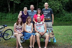 The whole Larbes family!