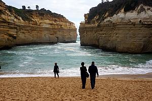 The Loch Ard Gorge - a very cool beach just a few minutes from the Twelve Apostles, that is much less trafficked. For every 10 buses at the Twelve Apostles, this place only had one or two!