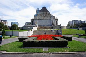 Melbourne's Shrine of Remembrance, a memorial to Australians who served in World War 1.