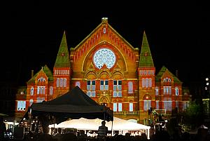 Lumenocity 2013 - the Cincinnati Pops Orchestra performed in front of Music Hall, while the Music Hall facade was transformed into an amazing projection screen.