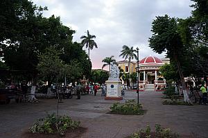 Central square in Granada.