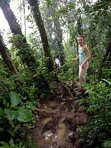 After the viewpoint, the conditions became very wet, muddy and difficult. 