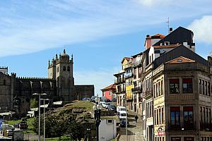 Walking around Porto