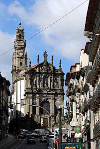 Walking around Porto