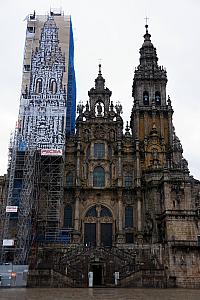 The Catedral de Santiago de Compestela. Here, I learned that Santiago stands for St. James! This cathedral is a famous pilgrimage destination for Catholics around Europe. The remains of St. James are said to be buried here.