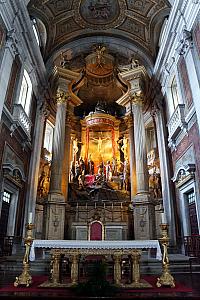 On the way back, we stopped in Braga to see the Bom Jesus du Monte sanctuary.