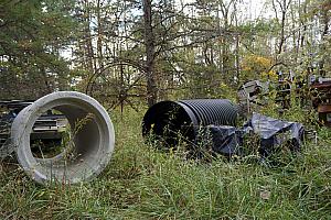 Miscellaneous trash around the mining site.