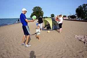 Capri and Dad playing volleyball