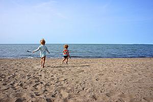 Capri and Kenley in the sand